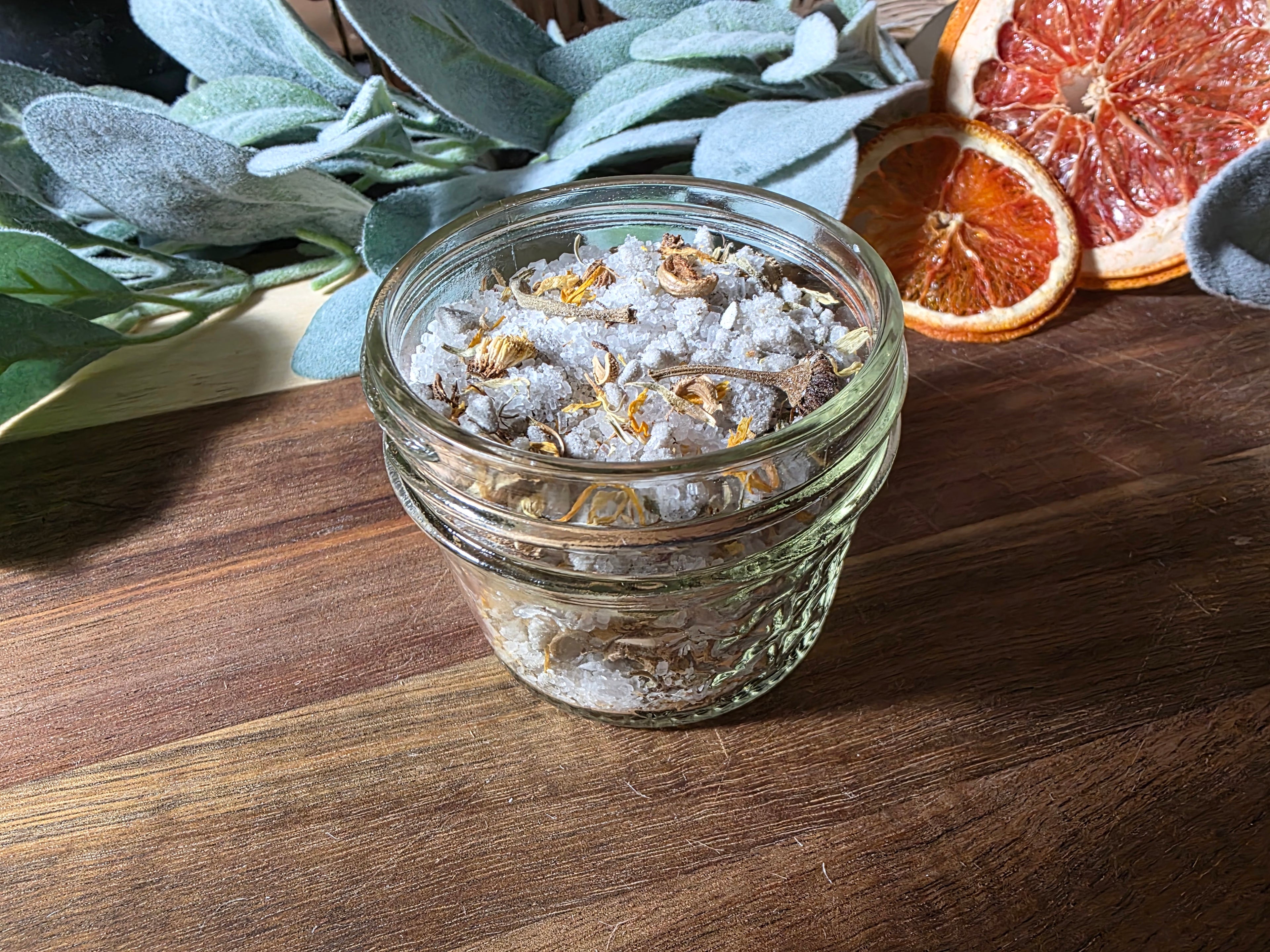 Gardenia and Calendula Detox Bath Salts