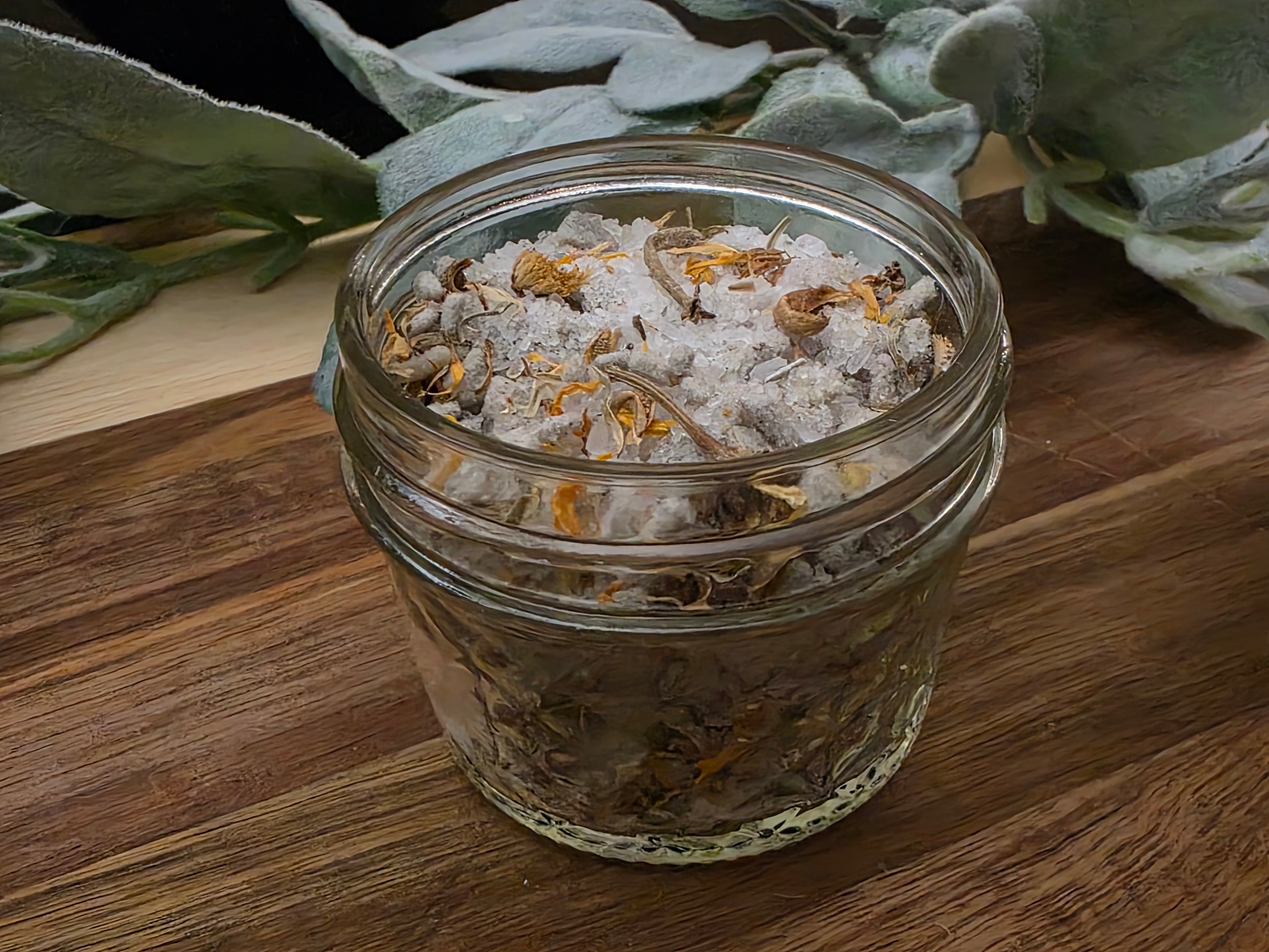Gardenia and Calendula Detox Bath Salts